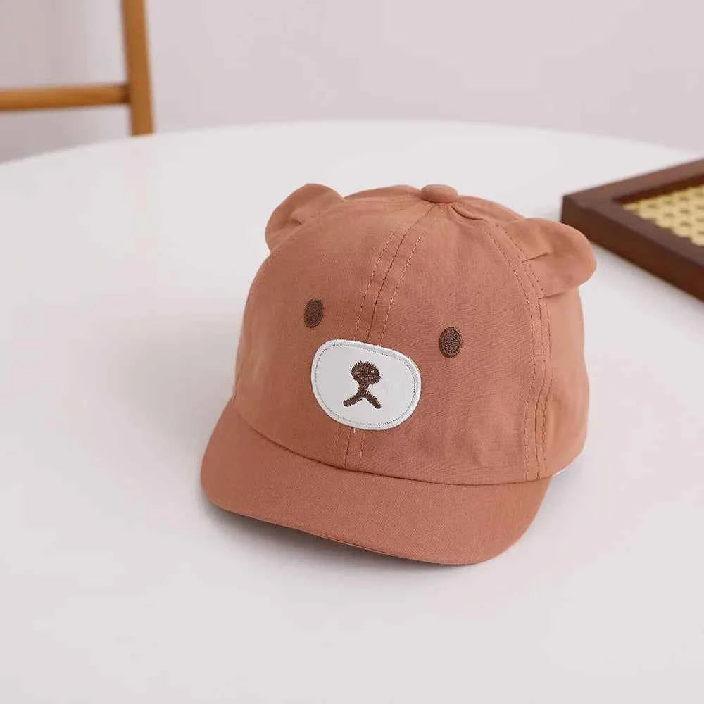 Summer cap with fun animals