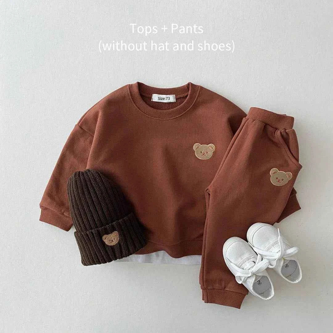 Pants and Sweatshirt Set with Bear