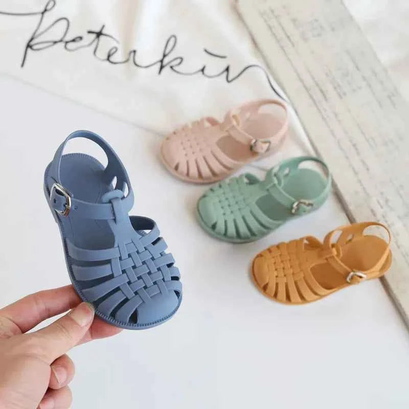 Kids Jelly Sandals – Soft & Stylish (1–8 Years)