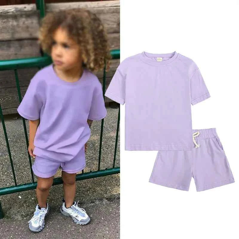 2-piece T-shirt and shorts tracksuit set