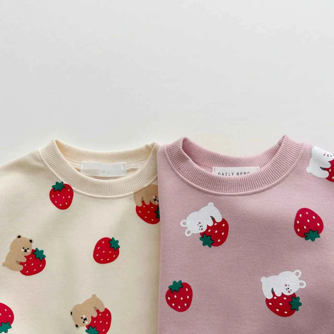 Pants and Sweatshirt Set Strawberries