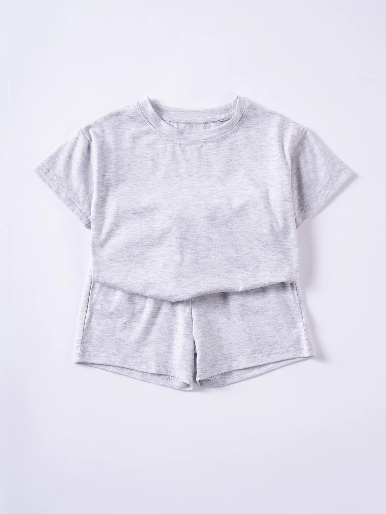 2-piece T-shirt and shorts tracksuit set