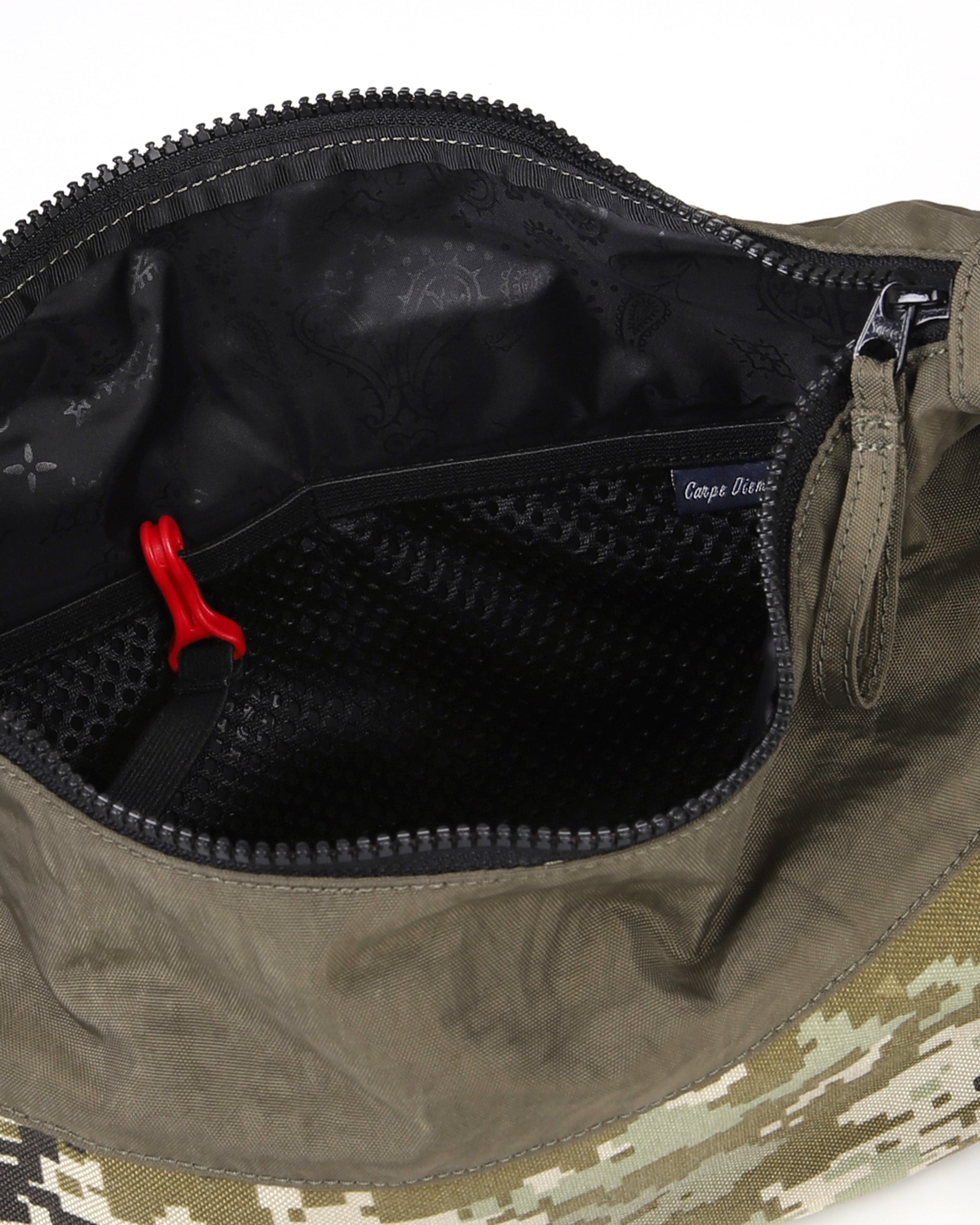 EVERYWHERE CRESCENT II (Camo/Olive)